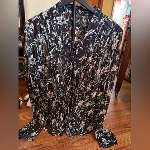 Rag and Bone Black and White Women's Top with green accents